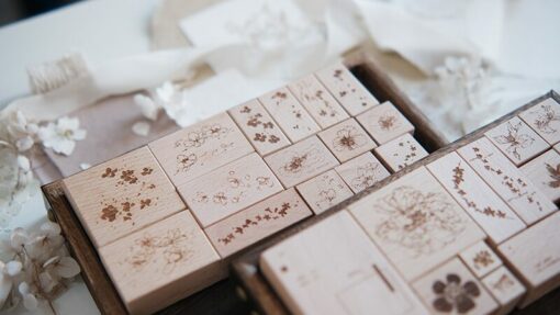 Zoey Studio Rubber Stamps - Flowers Falling