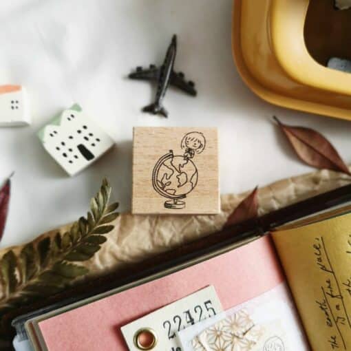 Eileen Tai Rubber Stamps - Mini Girls: Travel